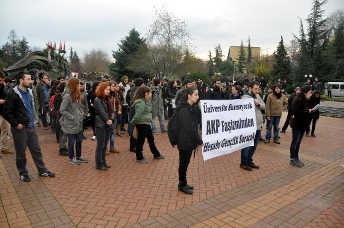 Ktü\'de Öğrenciler ODTÜ\'de Yaşananları Protesto İçin Eylem Yaptı