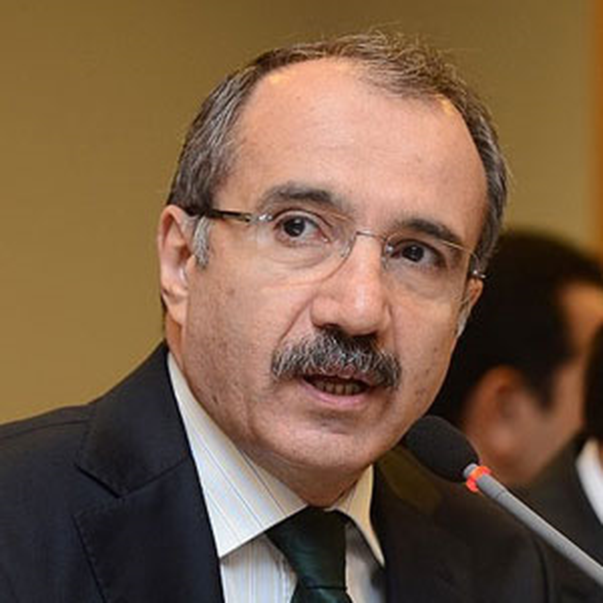 "Yunus Emre\'yi Sansürlemek Haddimiz mi?"