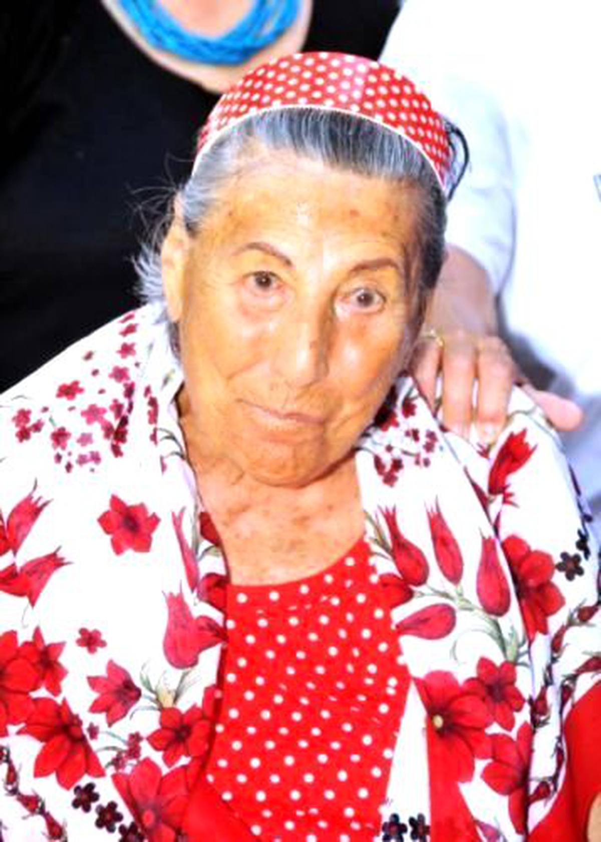 Müzeyyen Senar Hastaneye Kaldırıldı