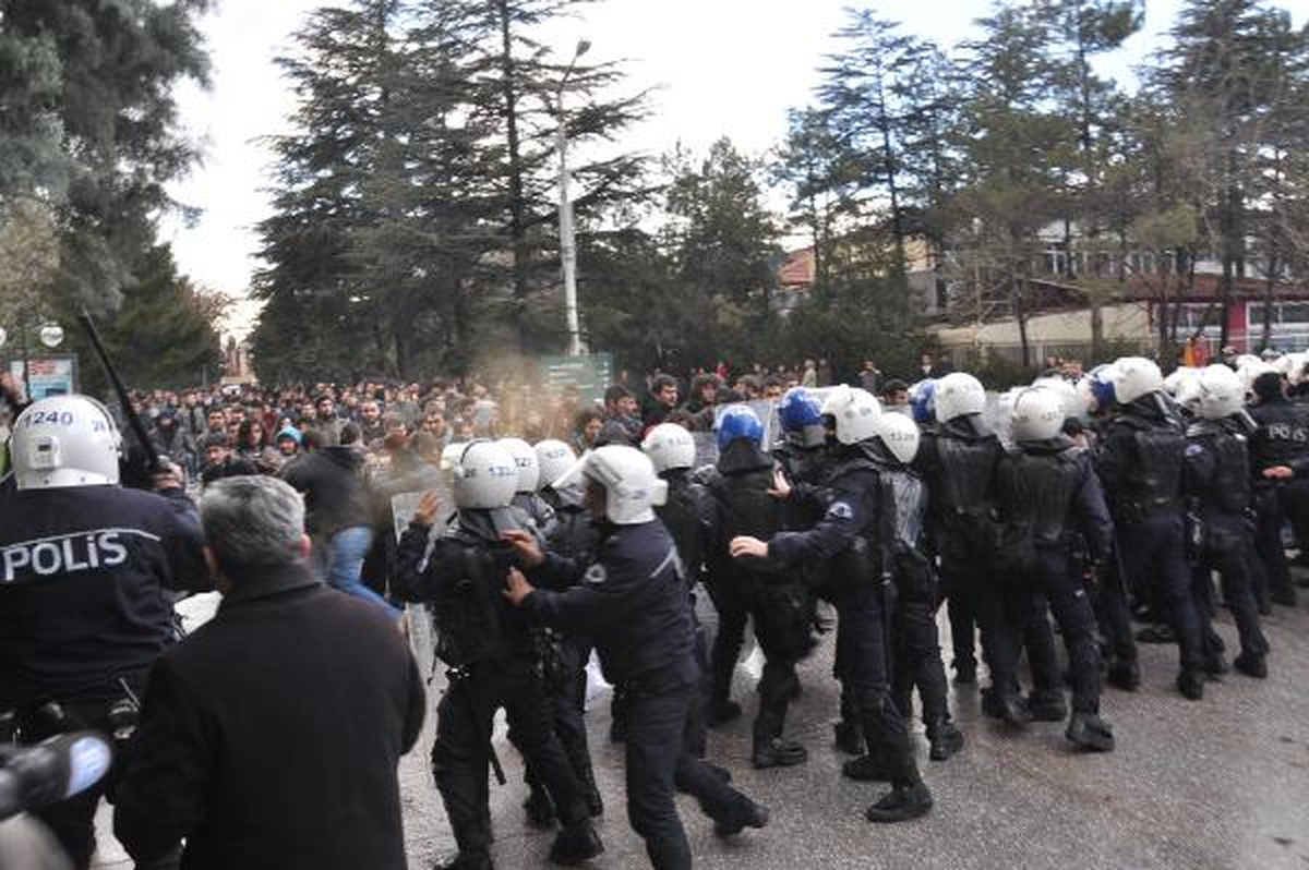 ODTÜ\'deki Olaylar Eskişehir\'i Gerdi!