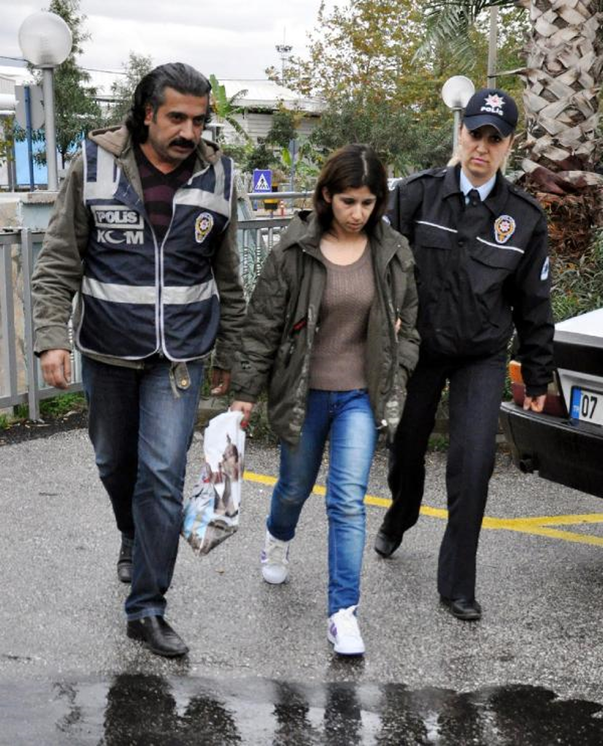 Suriye\'den Getirilen 34 Kilo Esrar Ele Geçirildi