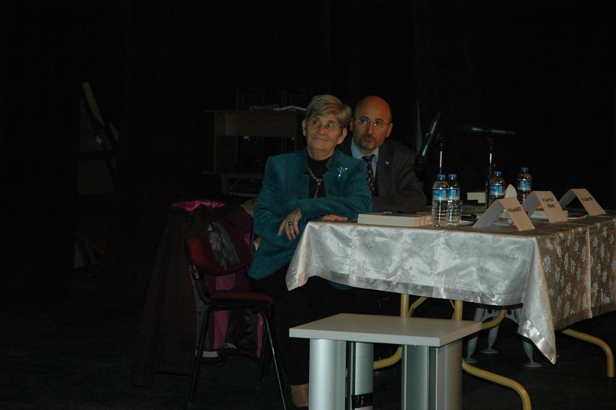 Tekahed\'in Paneline Prof. Dr. Aydın ve Prof. Dr. Karatay Katıldı