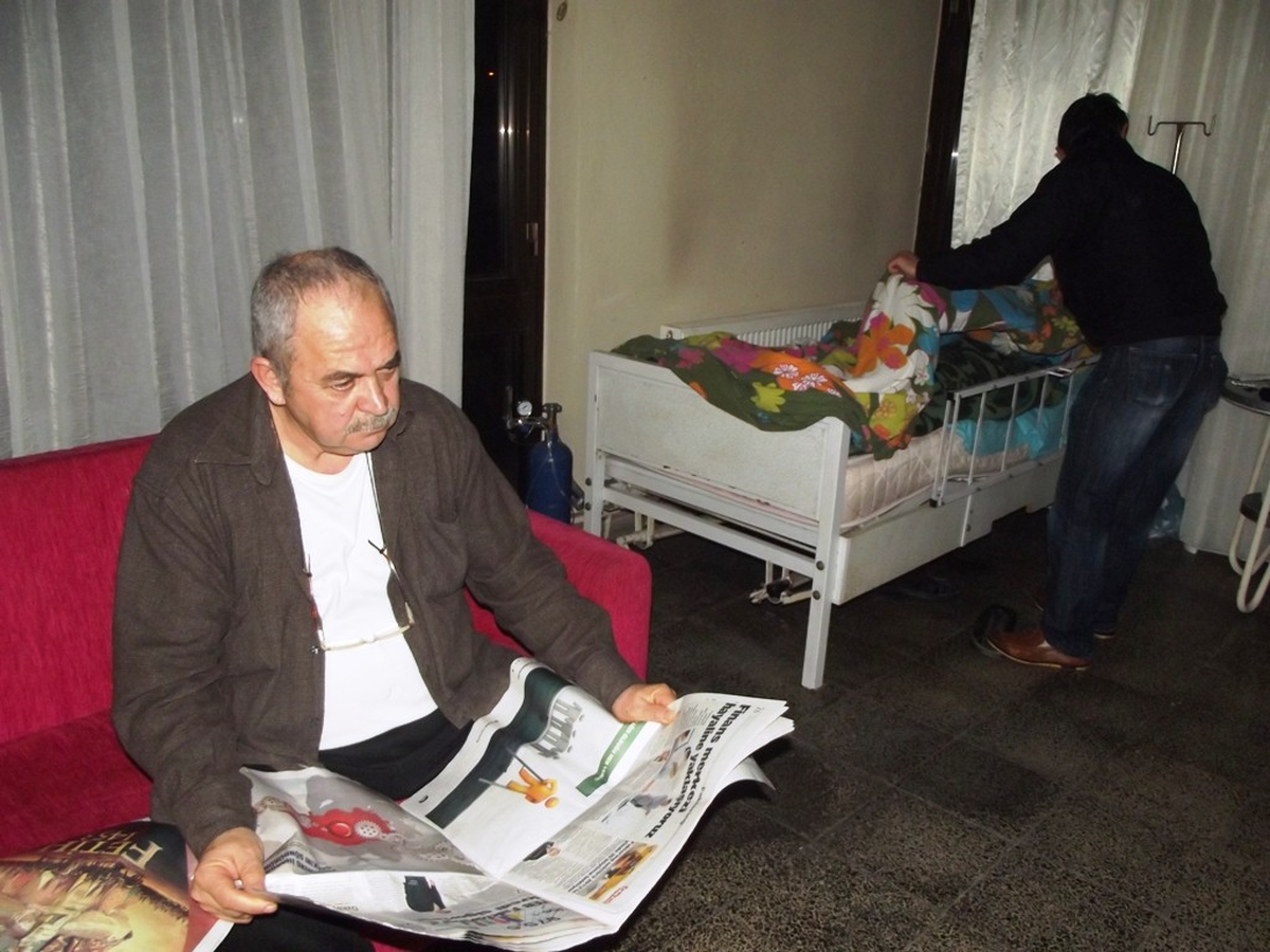 Yaşlı Adamın Özel Hastanede Fark Tepkisi