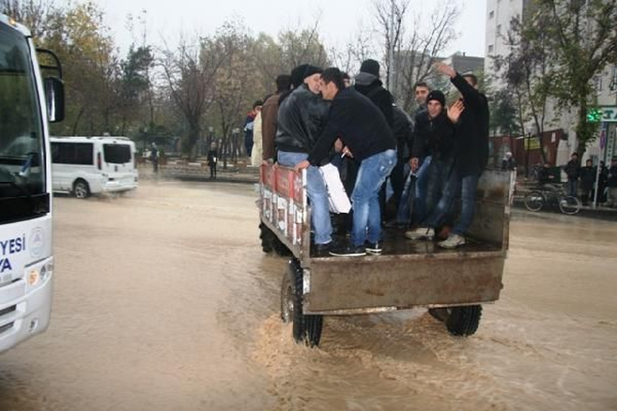 Adıyaman\'da Okullara Yağmur Tatili (3)