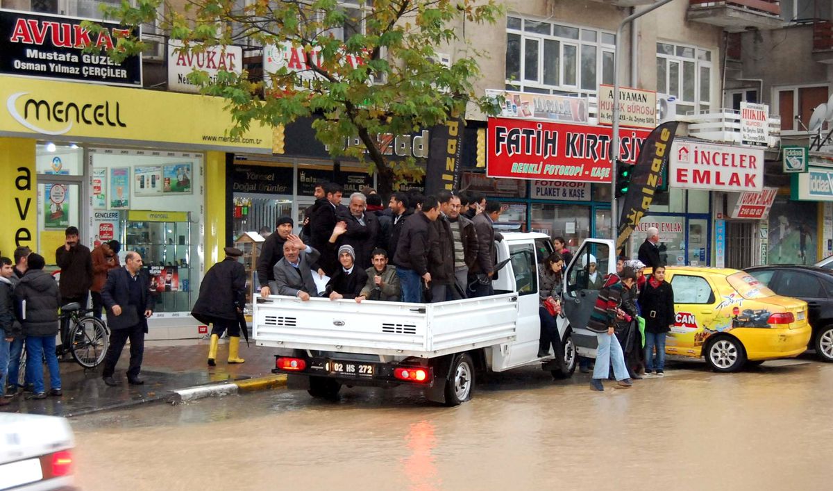 Adıyaman\'da Sel