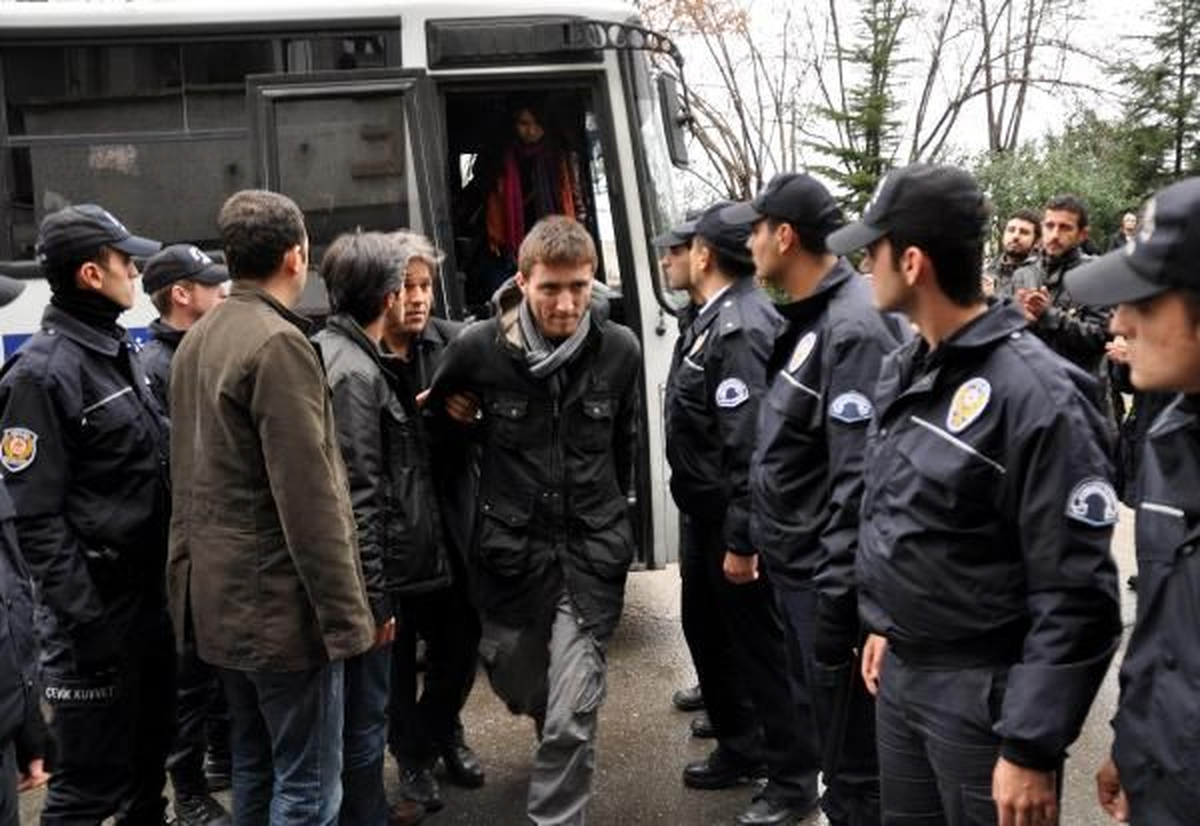 Adliyeye Sevk Edilen Öğrenciler Serbest Bırakıldı