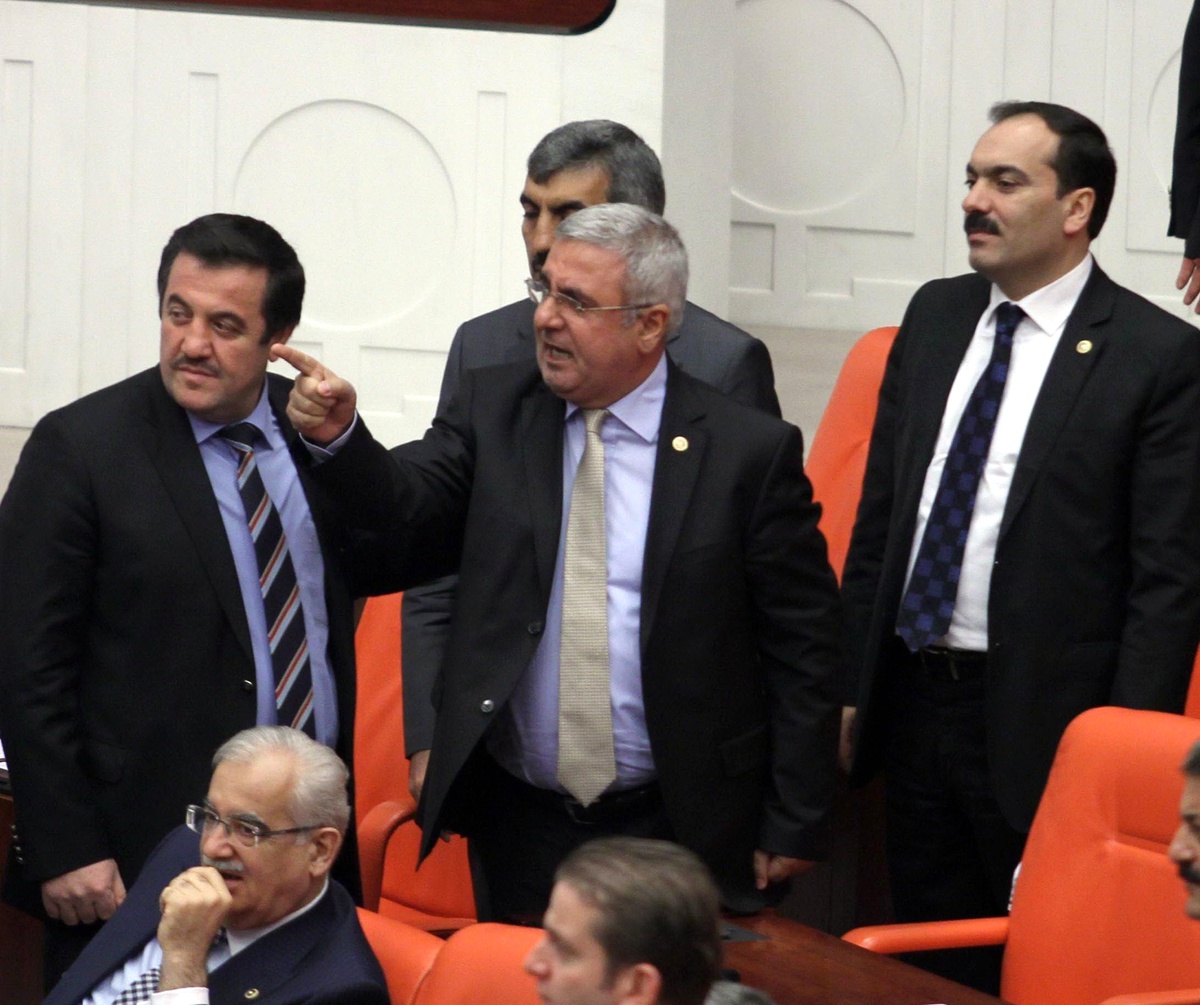 "Kürt Gençlerin Günahı Size Yeter"