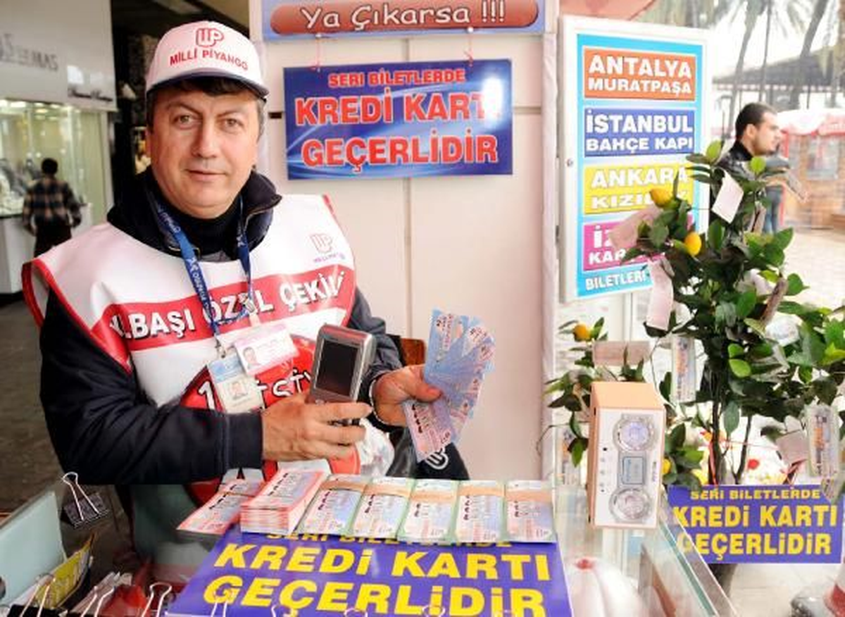 Antalya Talih Kuşu\'nu Kredi Kartıyla Kovalıyorlar Talih Kuşu\'nu Kredi Kartıyla Kovalıyorlar