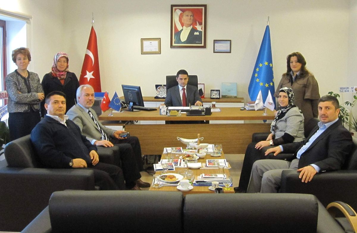 Başkan Saraçoğlu Tkdk\'yı Ziyaret Etti