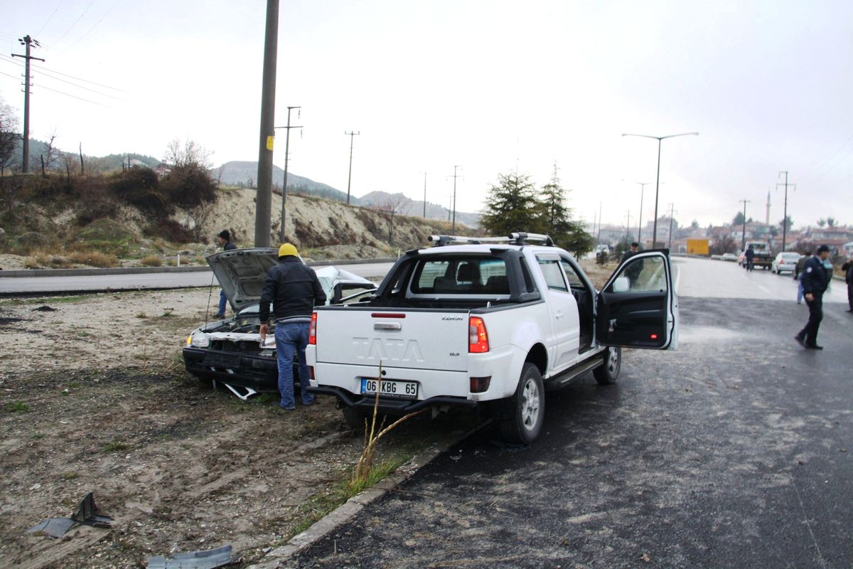 Burdur\'da Trafik Kazası: 1 Ölü