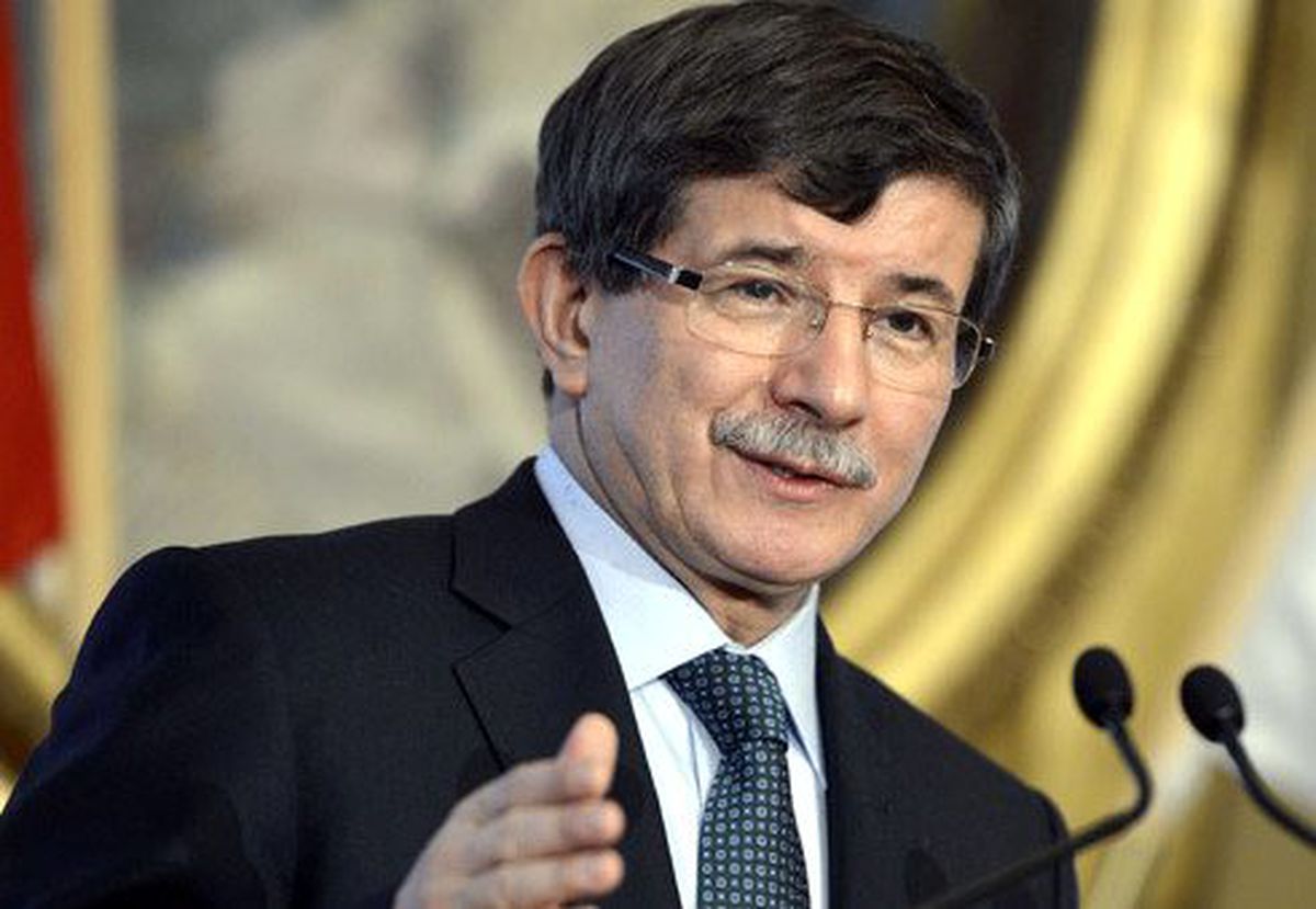 Davutoğlu: "Hiçbir Zaman Yalvarmayacağız"