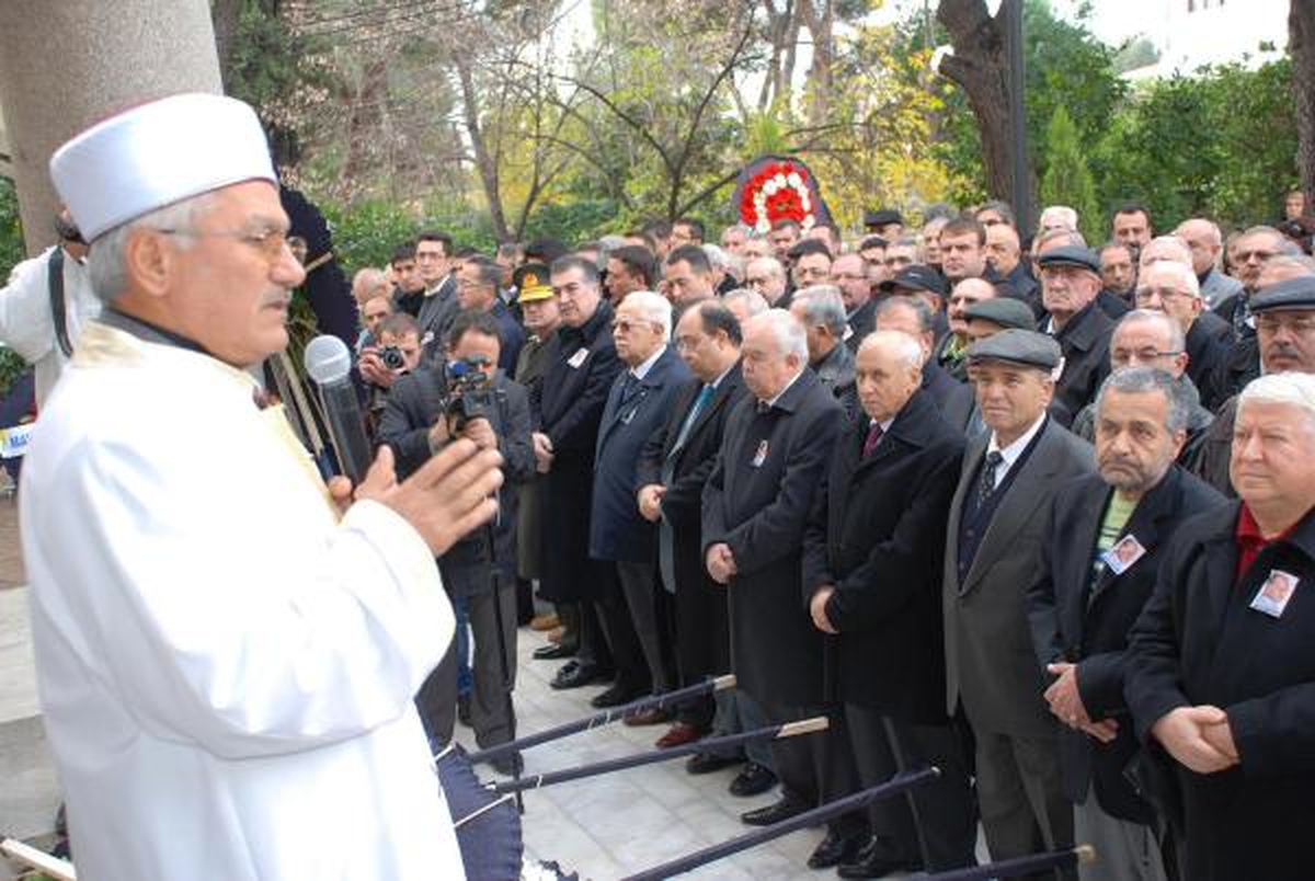 Eski Senatör Demirayak, Son Yolculuğuna Uğurlandı