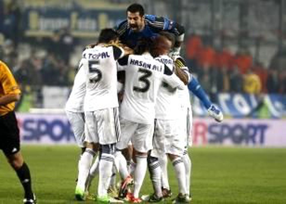 Fenerbahçe\'nin Rakibini Bekliyoruz