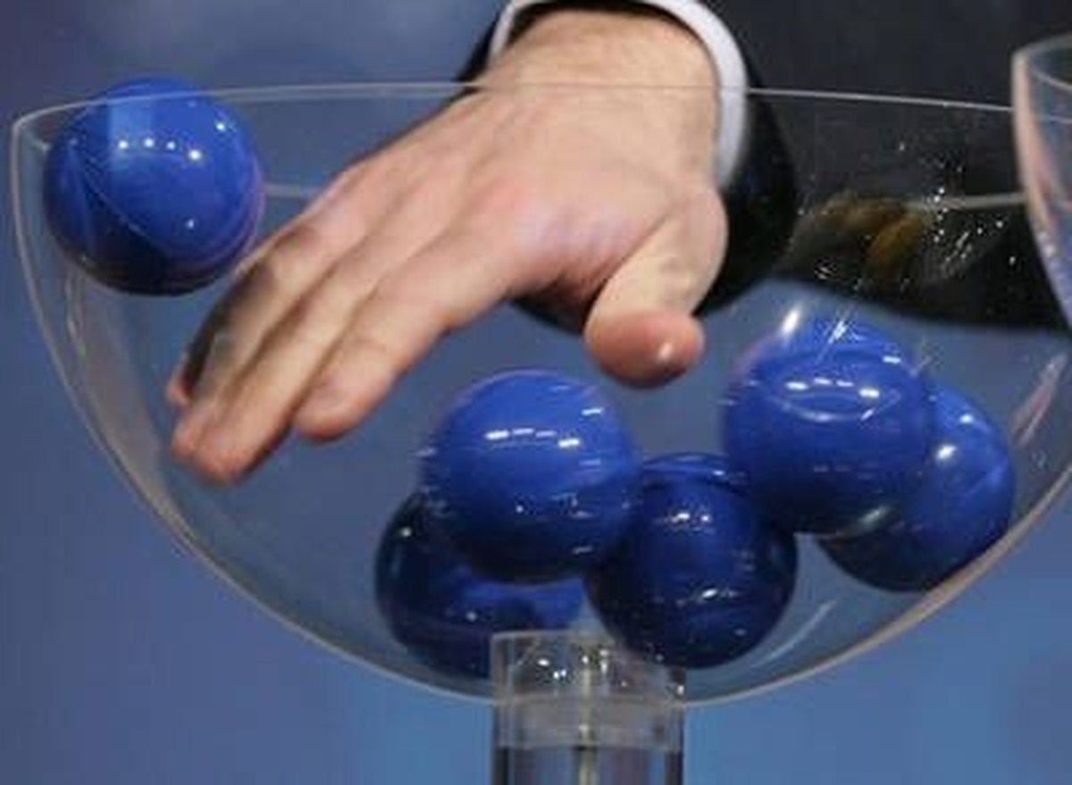 Futbol: UEFA Şampiyonlar Ligi'nde 2. Tur Kuraları Çekildi