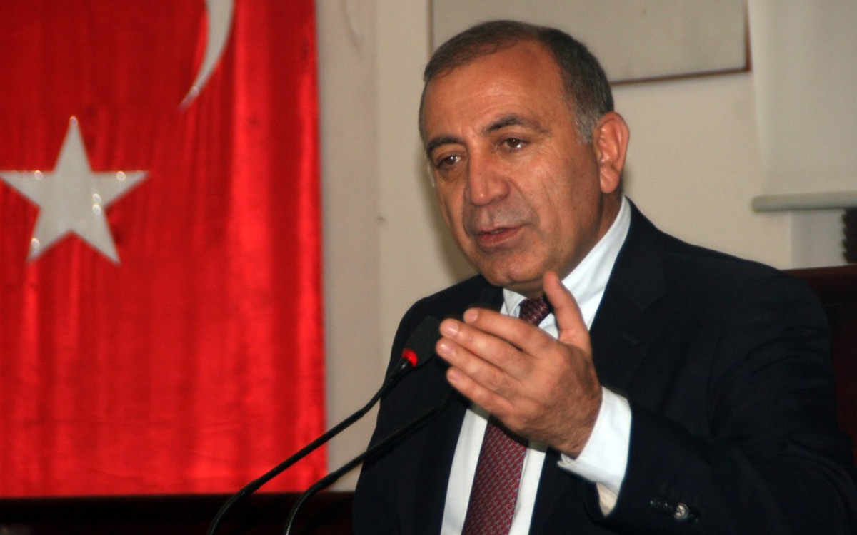 Gürsel Tekin Adana\'da