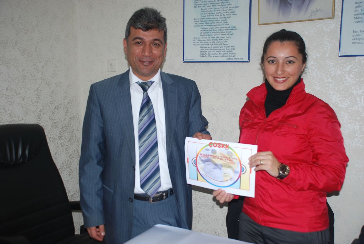 Hani\'de 43 Öğretmene Sertifikaları Verildi