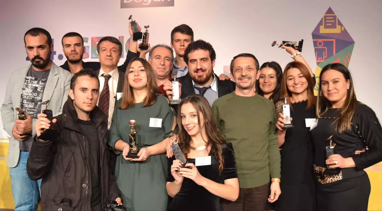 İletişimin Oscarlarından Selçuk\'a 5 Ödül