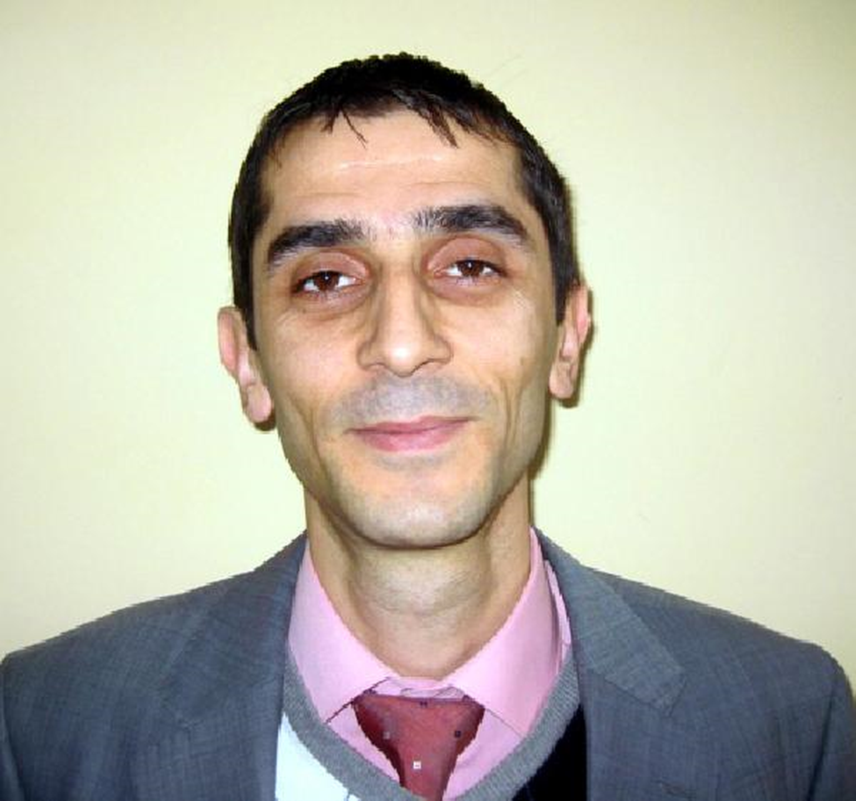 İntihar Eden Öğretmen, Babasından 10 Bin Lira İstemiş