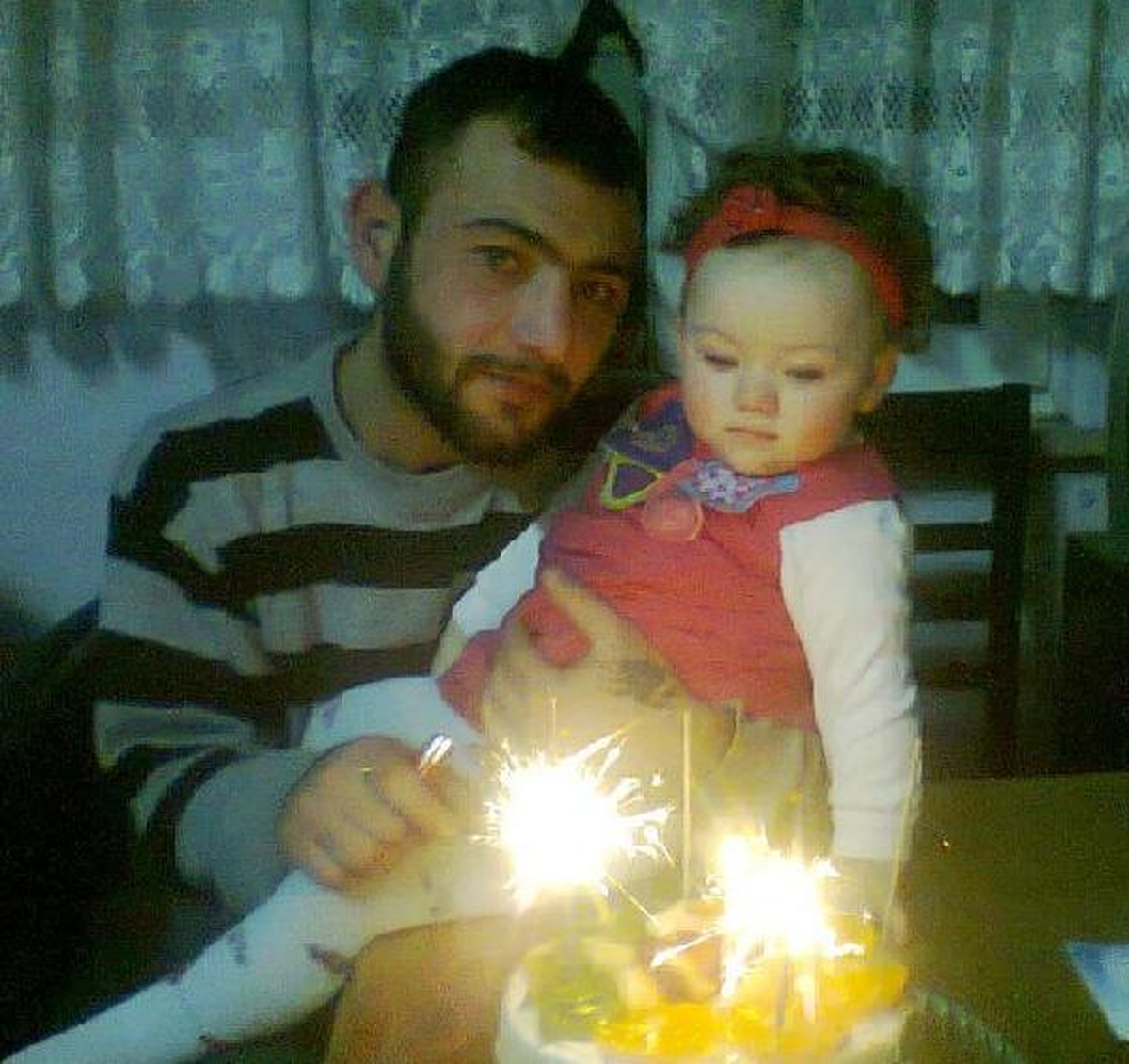 \'Kaybetmeye Mahkumuz\' Yazdı, İntihar Etti