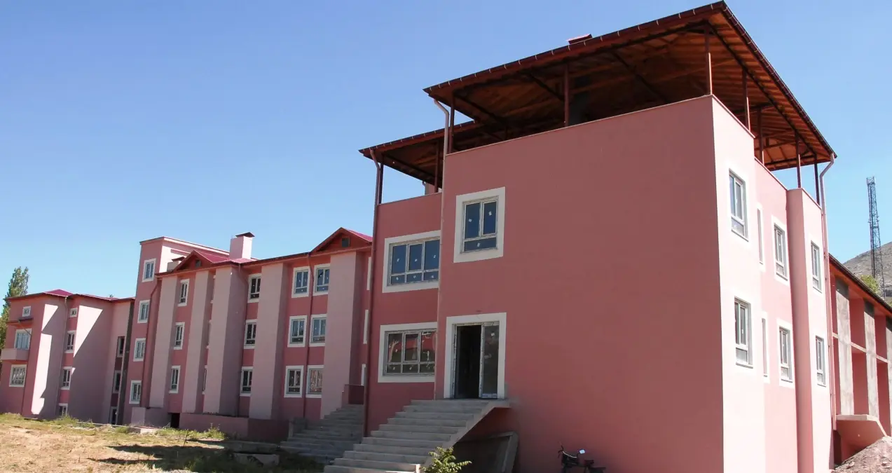 Kız Yurdu Açılış İçin Gün Sayıyor