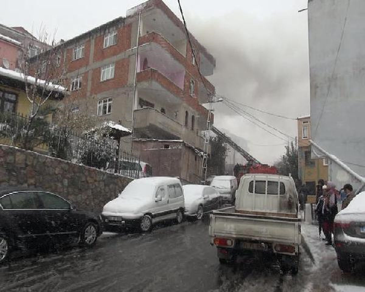 Maltepe\'de Korkutan Yangın