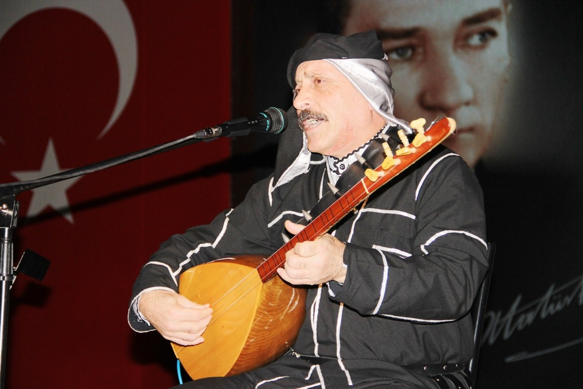 OMÜ\'de Kahramanlık Şiirleri Dinletisi
