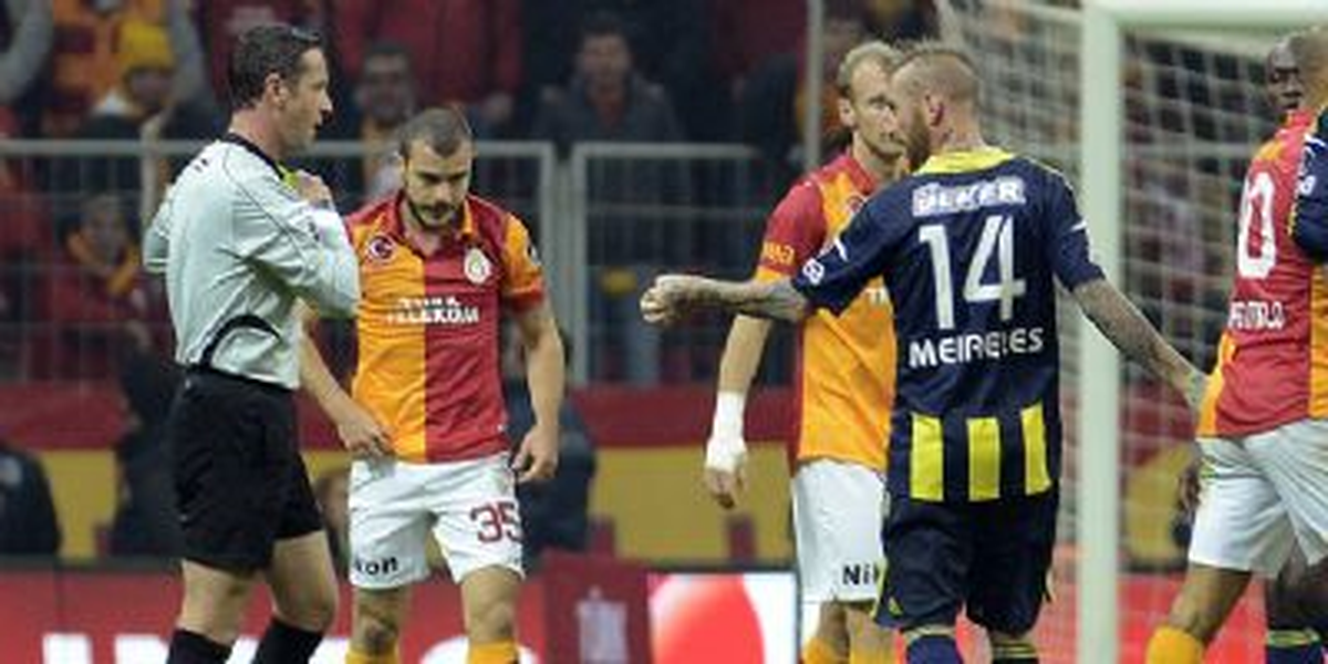 Raul Meıreles\'e 11 Maç Ceza