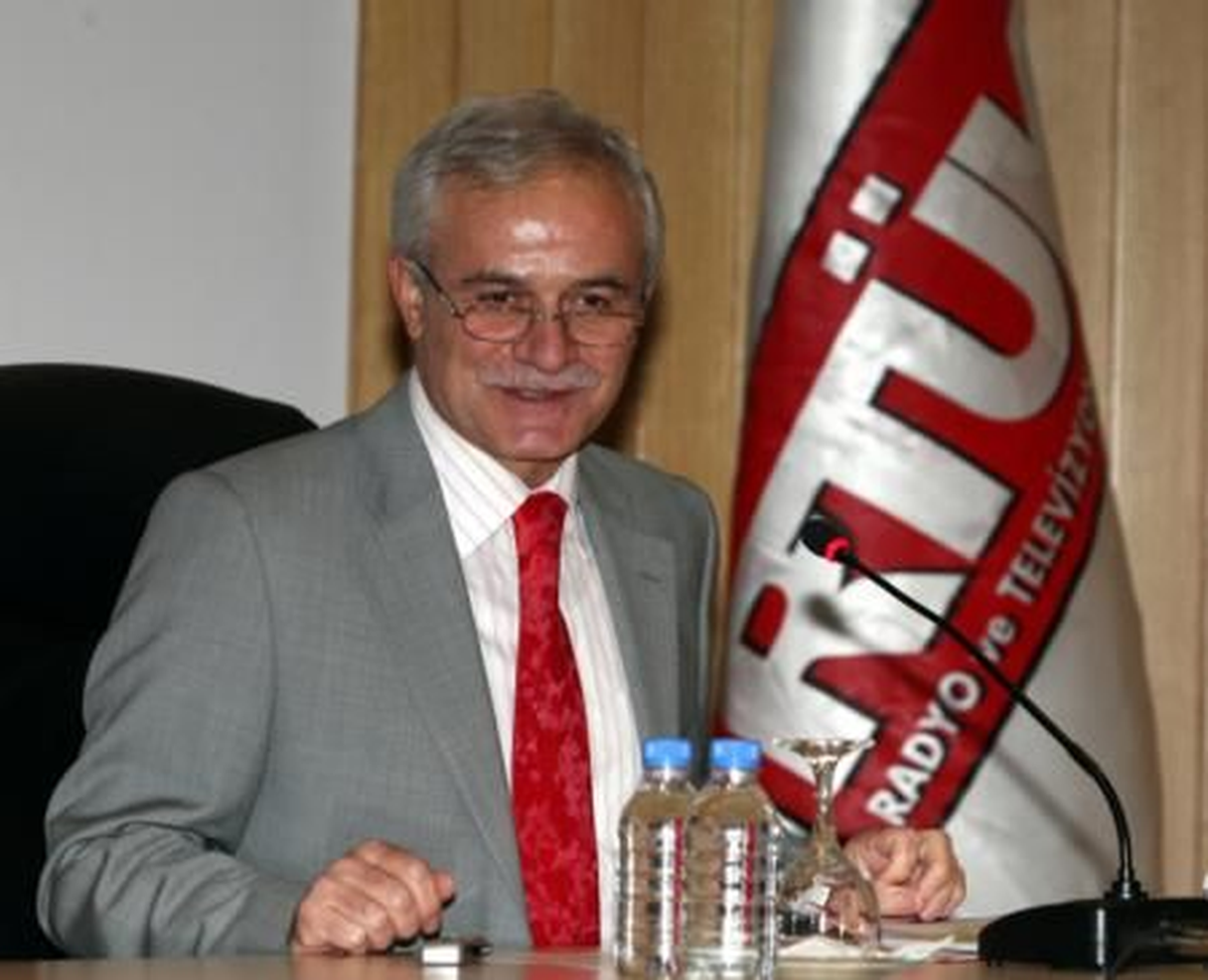 RTÜK Başkanı Dursun: "Karasal Yayın İhalesiyle Lisans Kaosunu Sona Erdireceğiz"