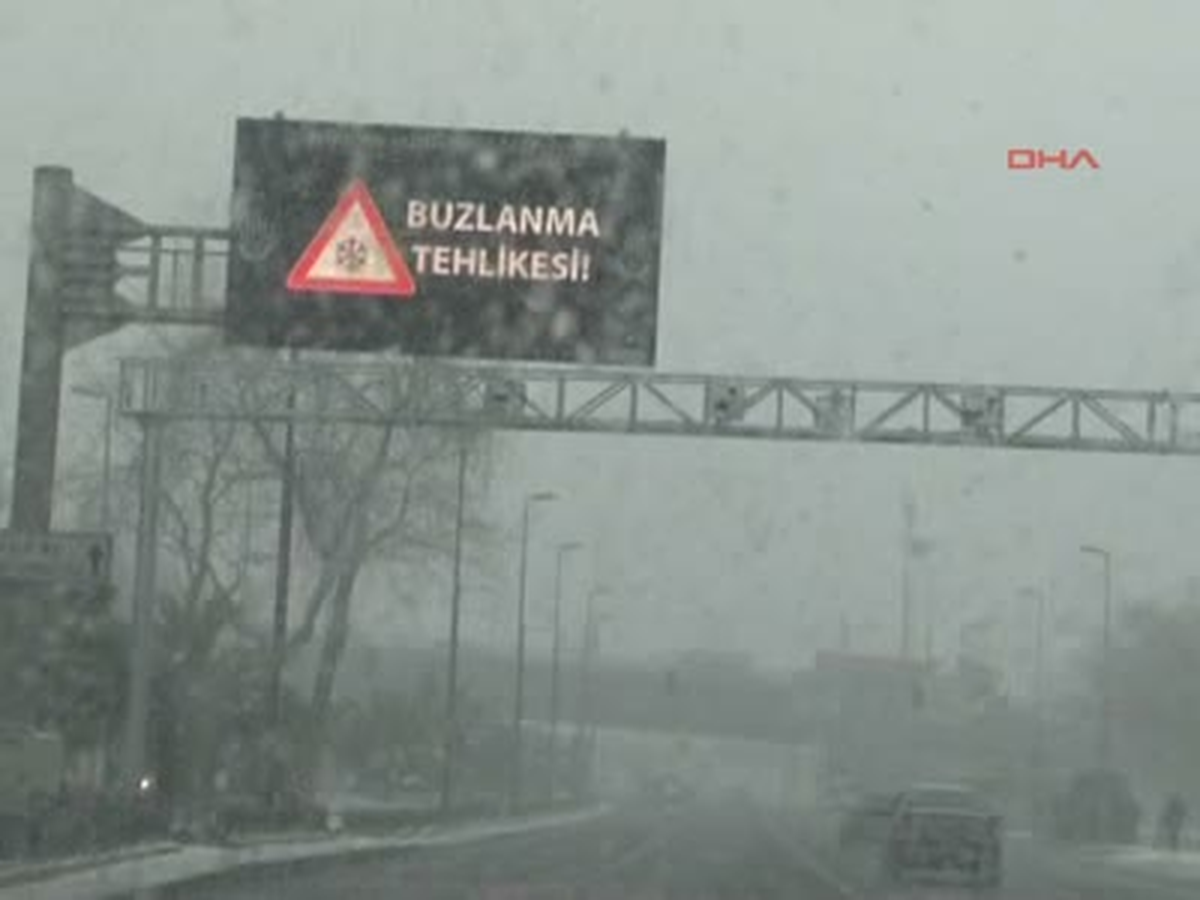 Sagmalcılar Kaza Tem Bağlantı Yolunu Kapattı