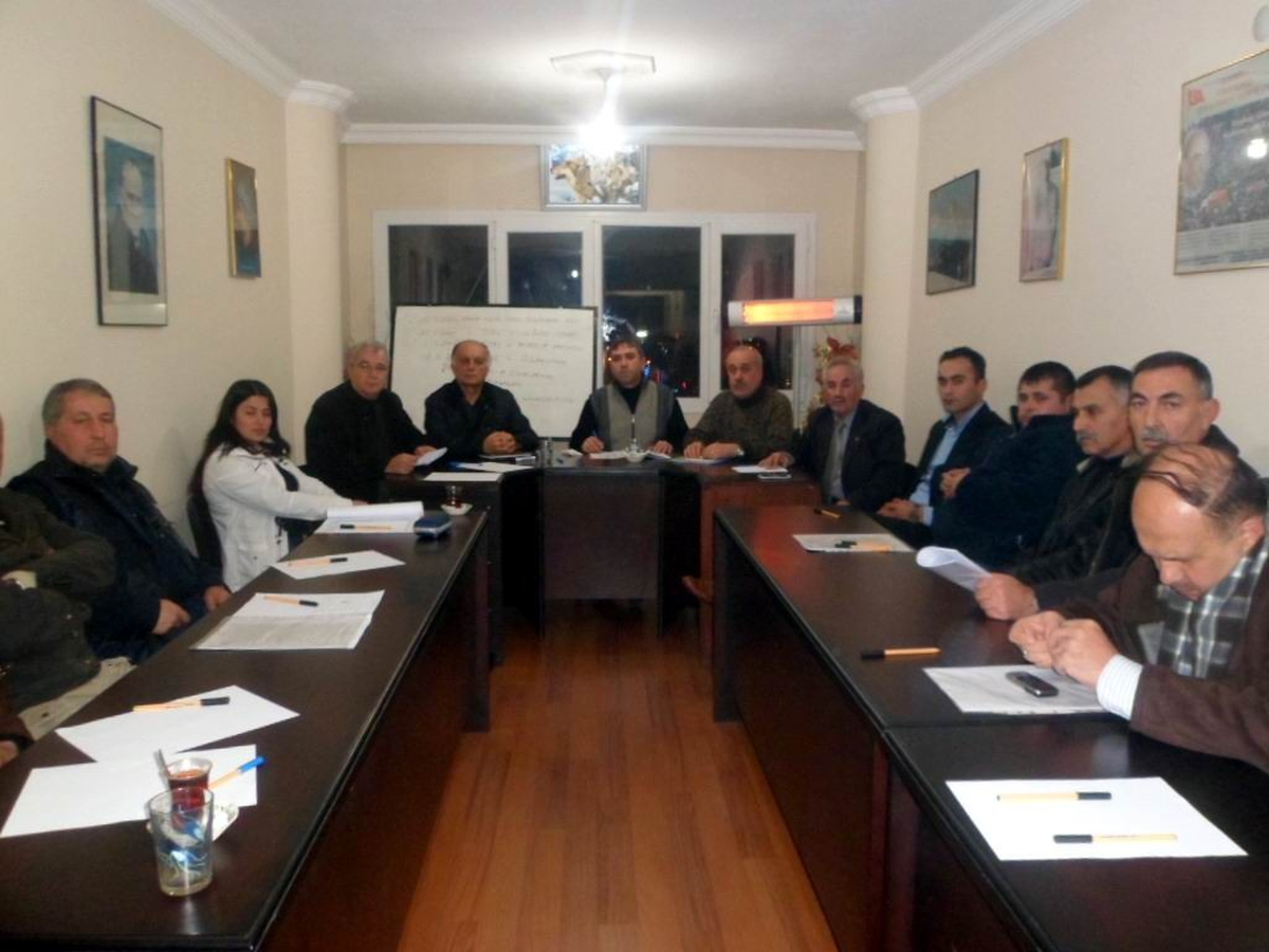 Salihli Mhp, Büyükşehir Yasası Semineri ile Seçim Startını Verdi