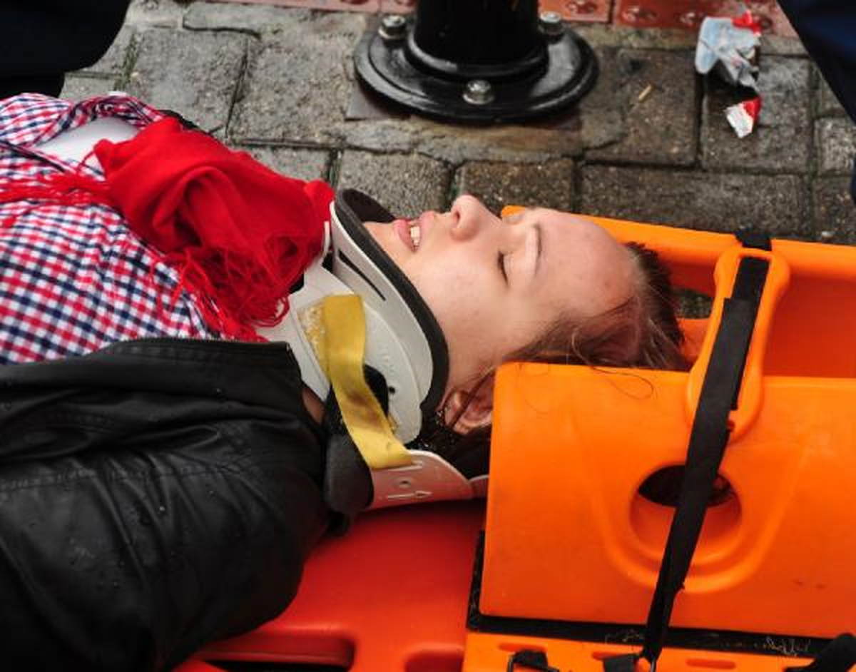 Yaya Geçidinde Otomobil Çarpan Norveçli Turist Yaralandı