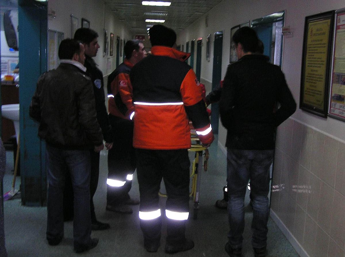 Bağ Evinde 10 Saat Mahsur Kaldı