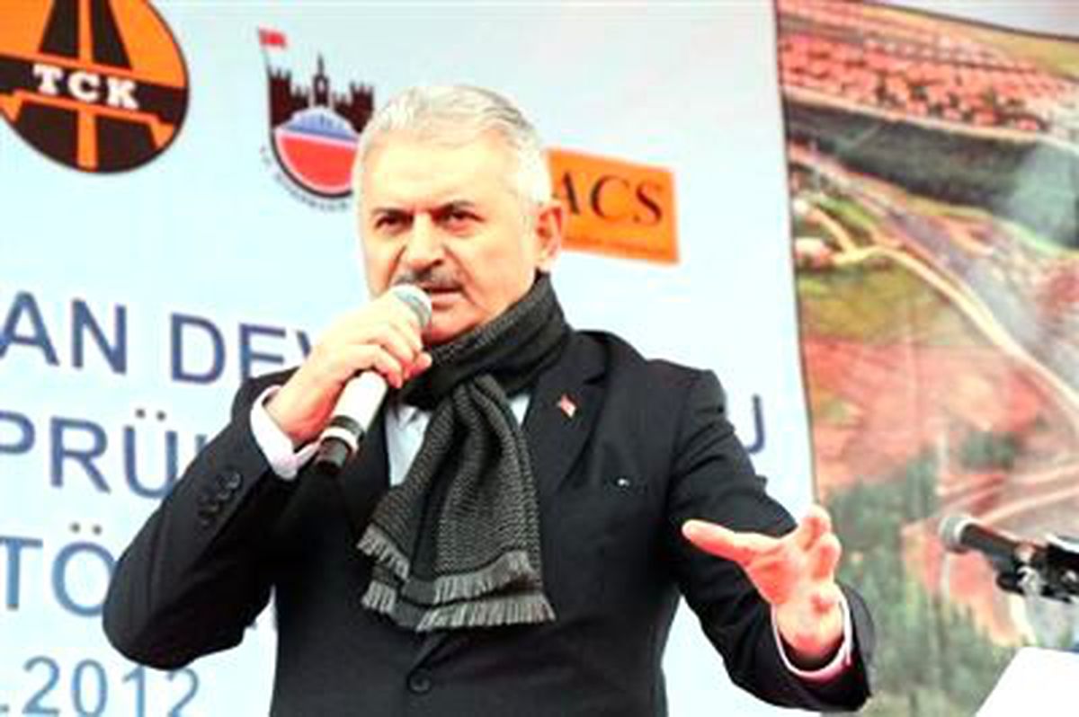 Bakan Yıldırım: Türkiye\'nin En Modern Havaalanlarından Birini Diyarbakır\'a Yapıyoruz
