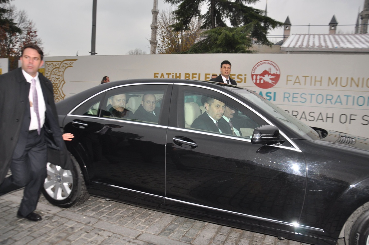 Başbakan Erdoğan\'ın Cuma Namazı Sonrası Tarihi Yarımada Turu