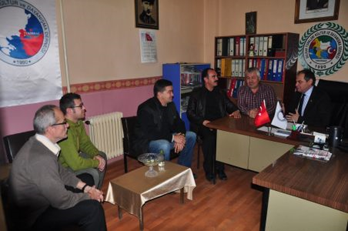 Başkan Dalgıç Balkan Türkleri Derneğini Ziyaret Etti