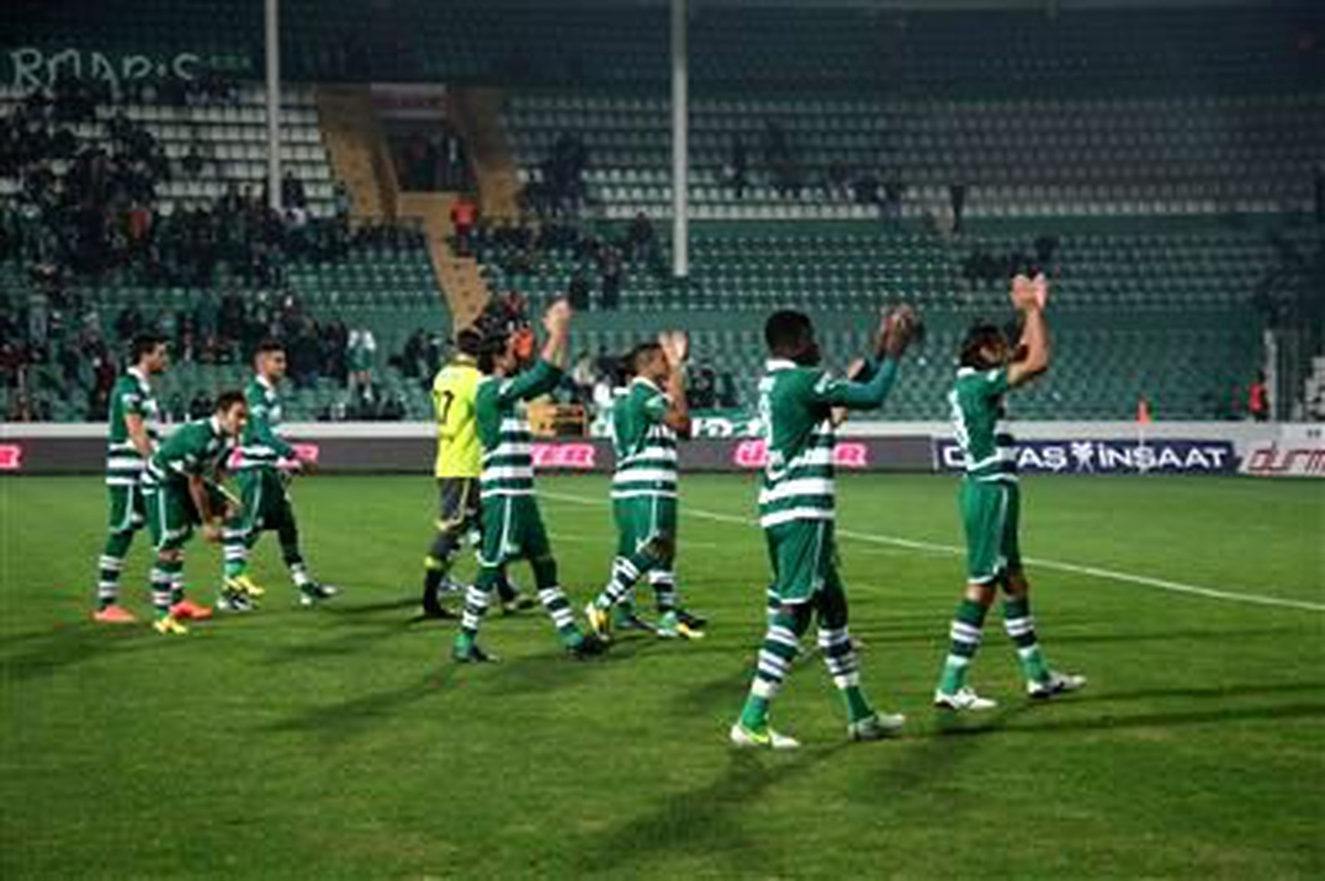 Busaspor Taraftarının Tribün İlgisizliği