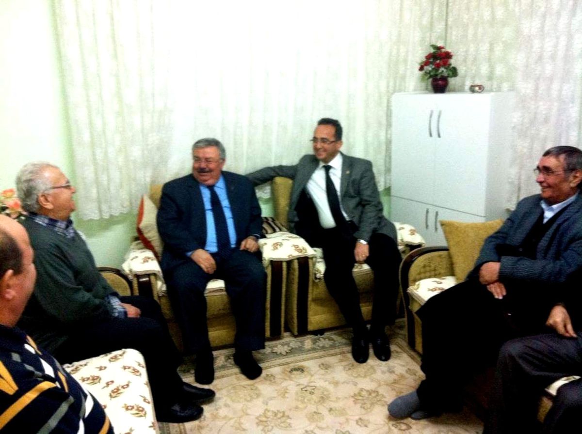 Chp\'li Tezcan Balbay\'ın Ailesine Selam Götürdü
