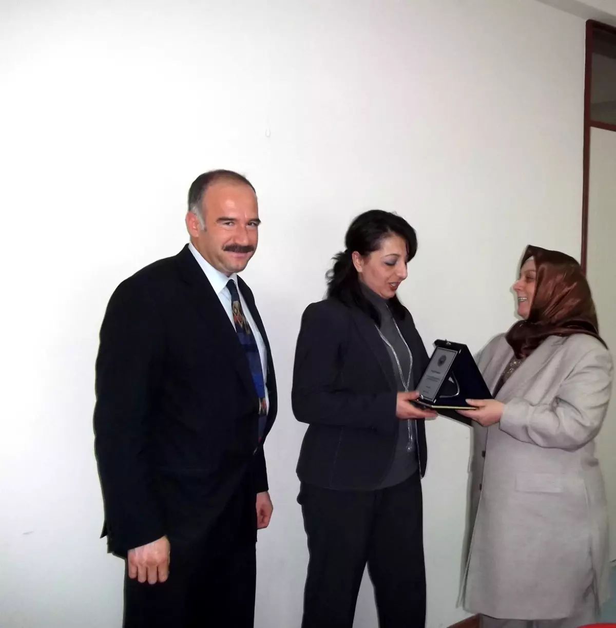 Eğitime Katkıda Bulunanlara Ödül