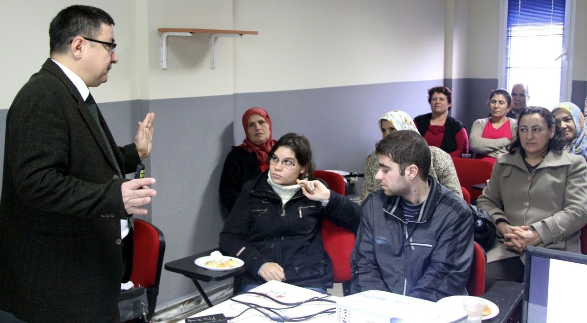 Gaziemir Belediyesi\'nden İlk Yardımsemineri