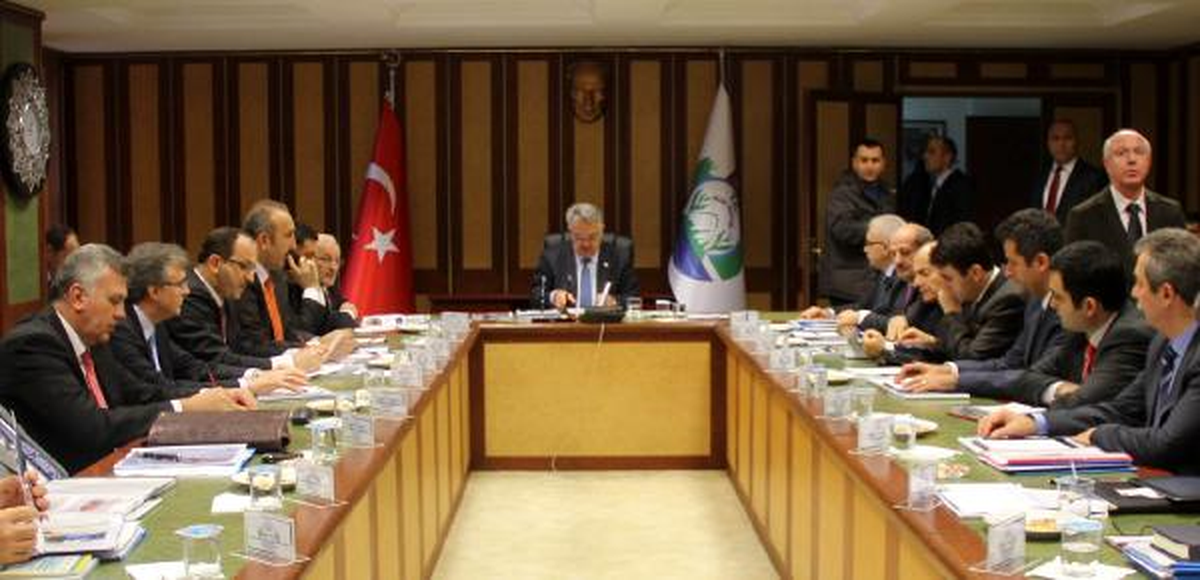 Gümrük ve Ticaret Bakanı Hayati Yazıcı Rize\'de
