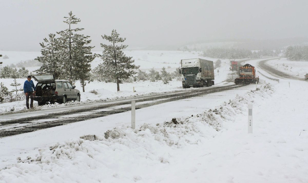 Ilgaz\'da Kar Kalınlığı 70 Cm\'yi Buldu