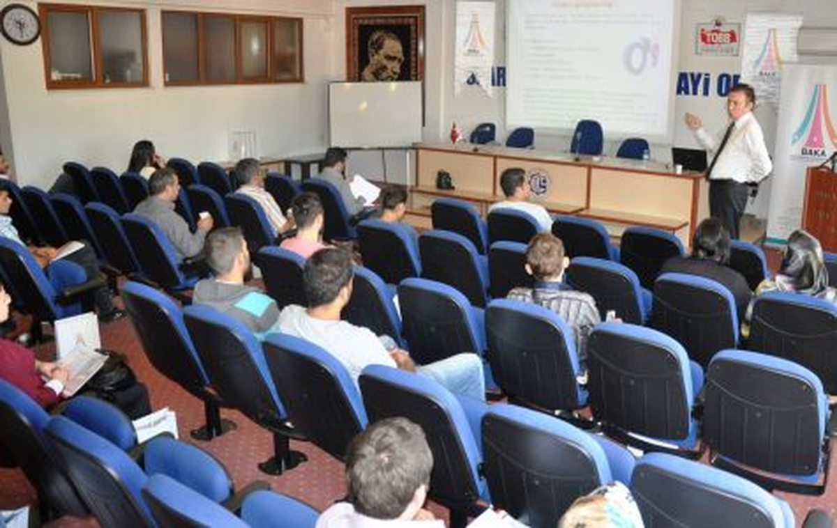 Isparta ve Yalvaç\'ta Uygulamalı Girişimcilik Kursu