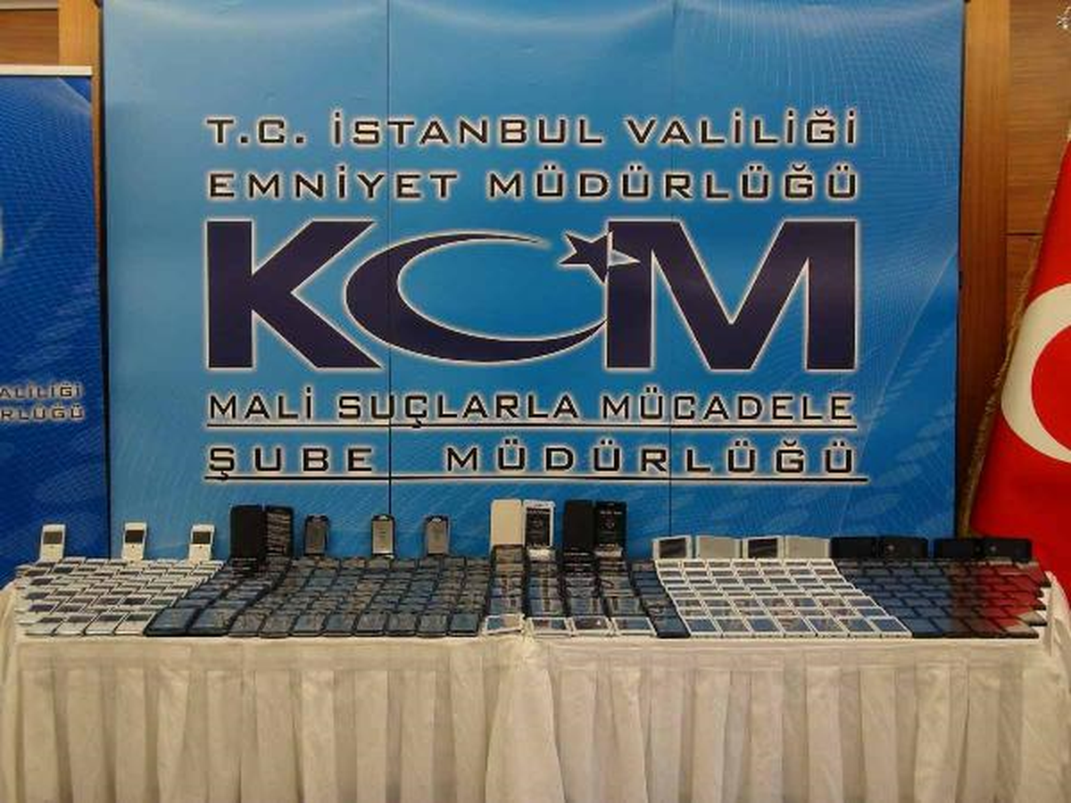 İstanbul\'da Kaçak Telefonu Operasyonu