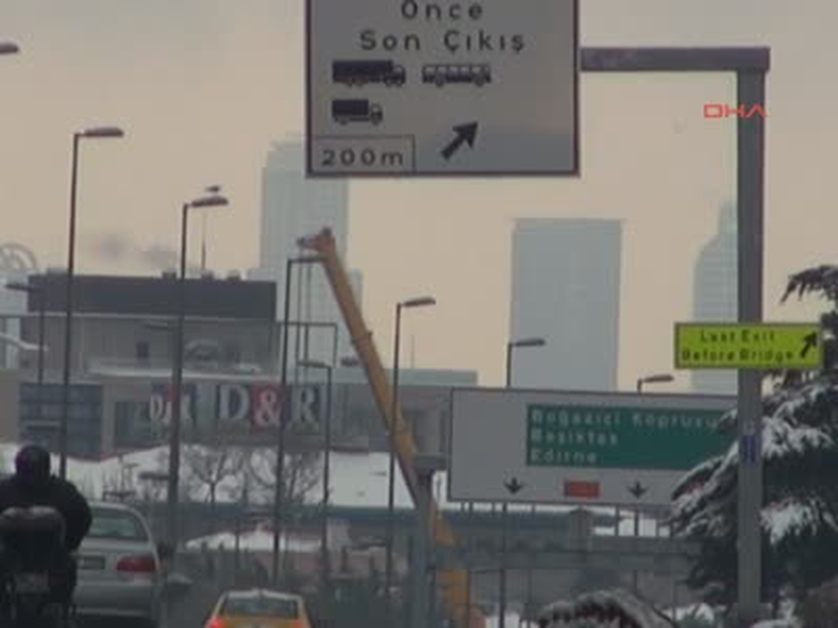 İstanbul\'da Yollar Boş