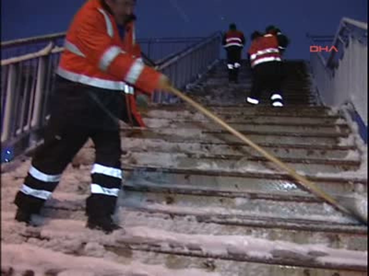 İstanbul Gündüze Hazırlandı