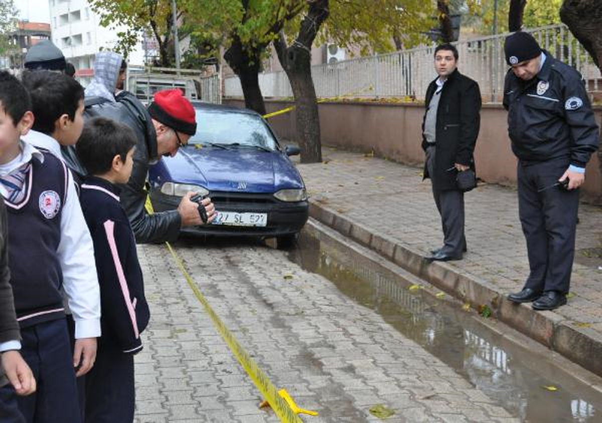 Kadın Saldırgan, Okul Müdürünü Av Tüfeğiyle Vurdu