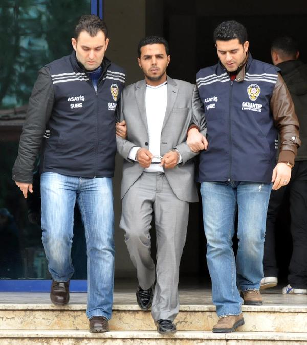 Kardeşini Öldürenin Babasını Öldürdü
