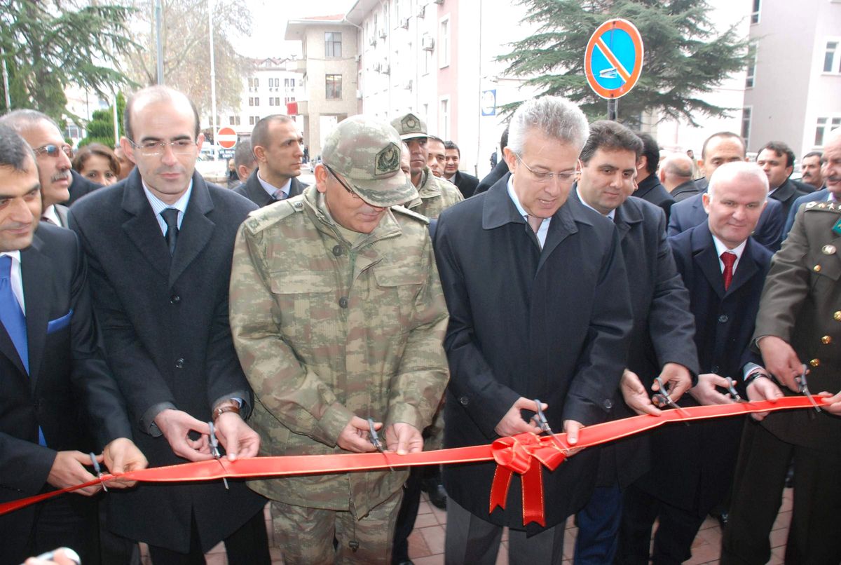 Kıyamet Kopmadan Açıldı