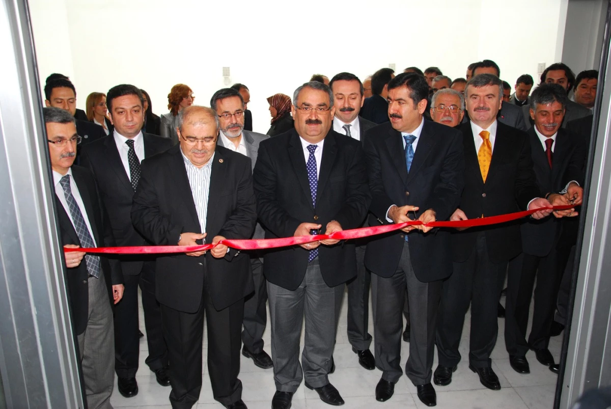 Konya\'da İnsan Kaynakları ve İstihdam Fuarı Açıldı