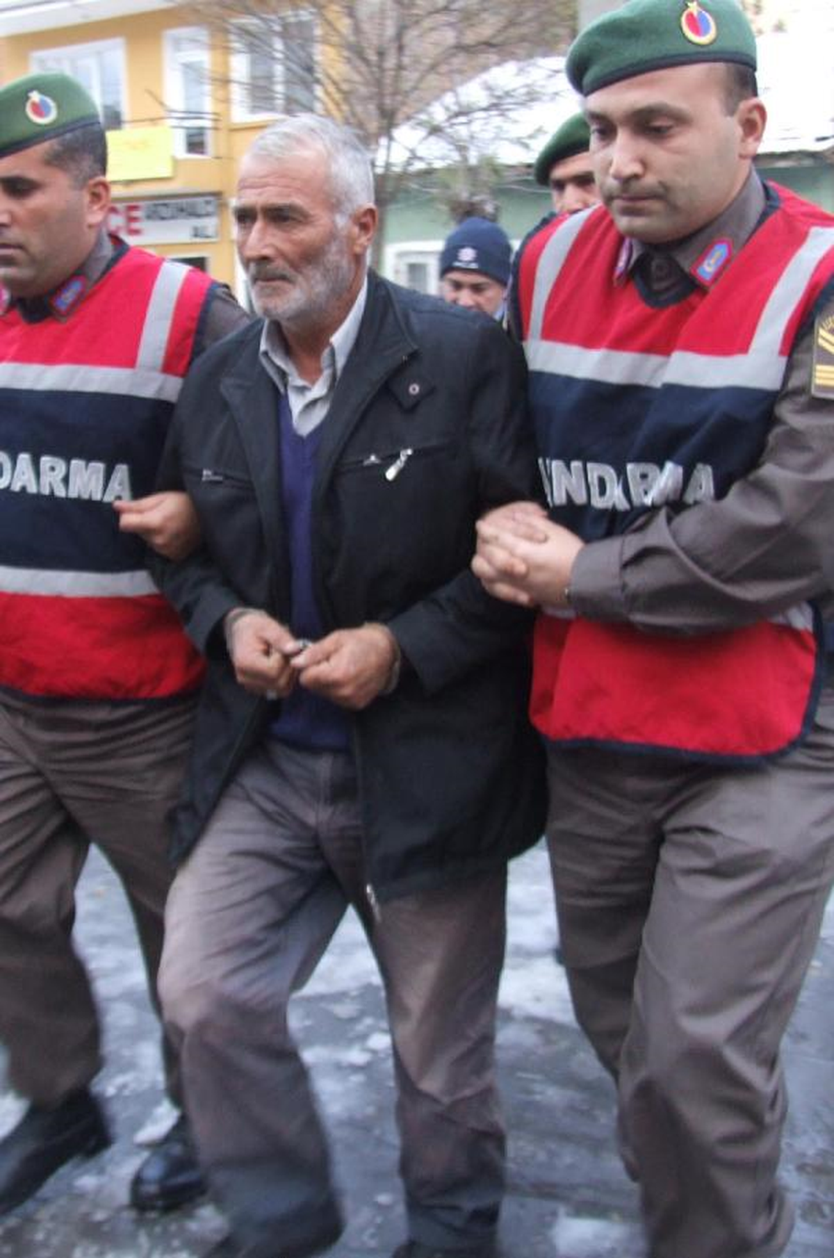 Köyde Av Tüfeğiyle Cinayet (2)